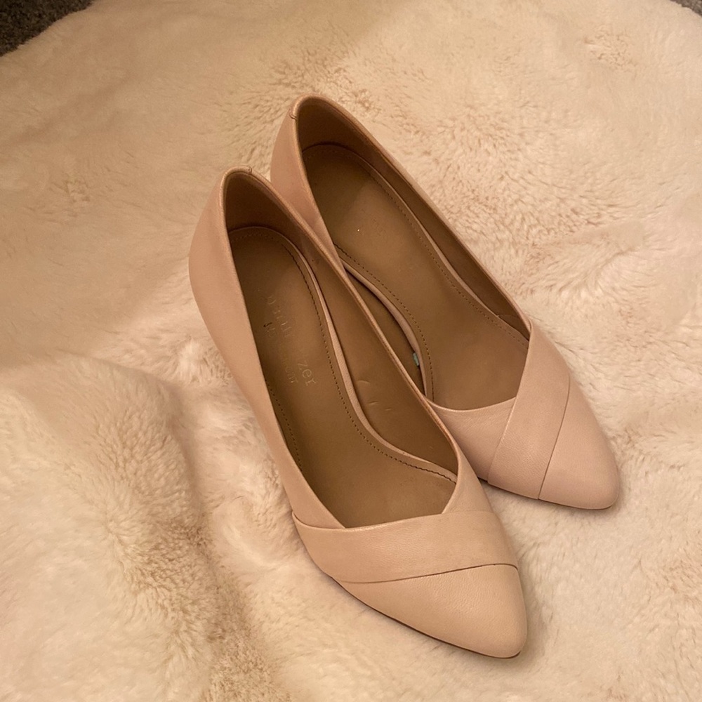 Naturalizer genuine leather Pump  off white 5